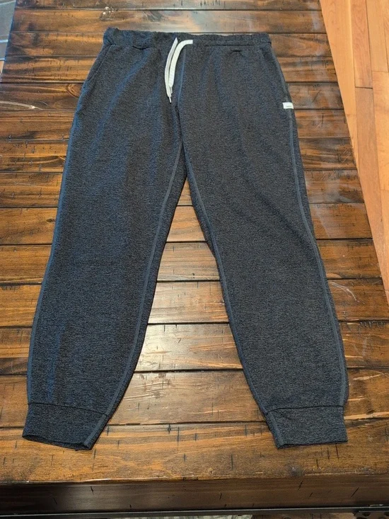 Vuori Performance Joggers *Flawed - Picture 2 of 9